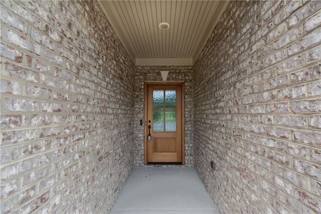 120 Park Place, King, NC 27021
