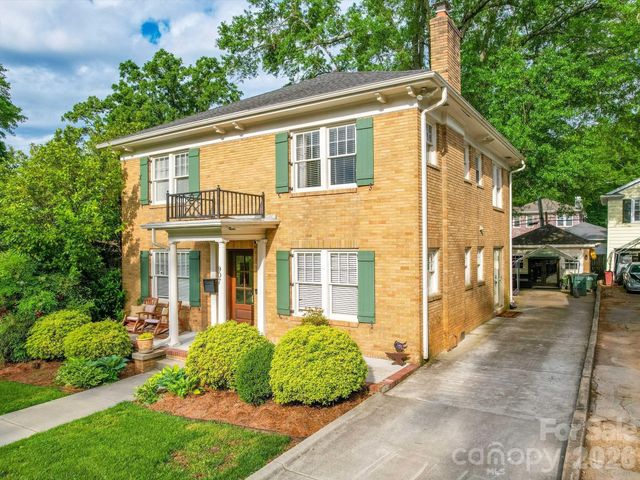 907 Edgewood Circle, Gastonia, NC 28052