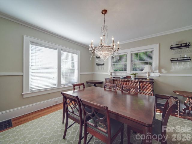 907 Edgewood Circle, Gastonia, NC 28052
