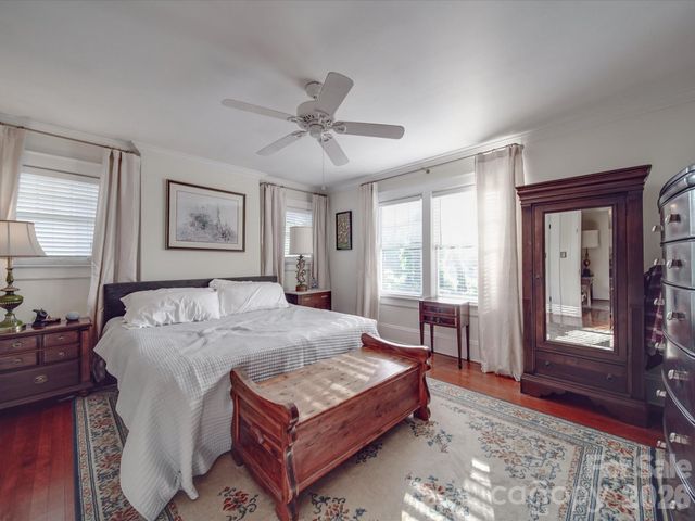 907 Edgewood Circle, Gastonia, NC 28052