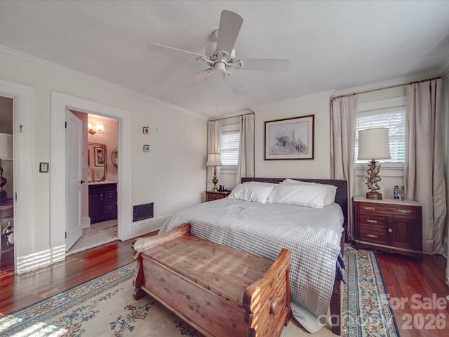 907 Edgewood Circle, Gastonia, NC 28052