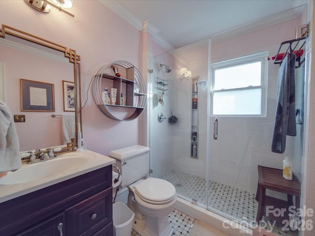 907 Edgewood Circle, Gastonia, NC 28052