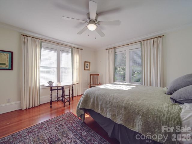 907 Edgewood Circle, Gastonia, NC 28052