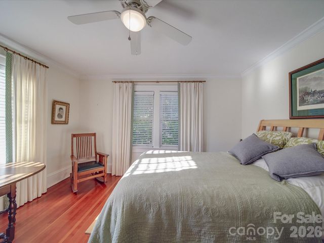 907 Edgewood Circle, Gastonia, NC 28052