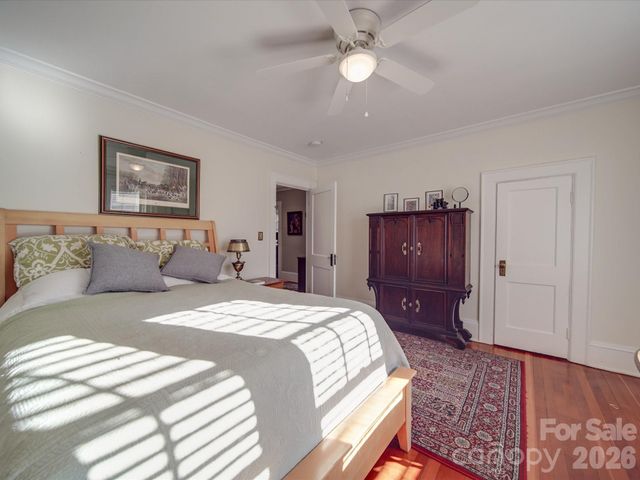 907 Edgewood Circle, Gastonia, NC 28052