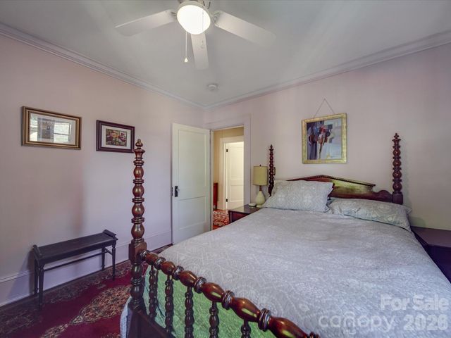 907 Edgewood Circle, Gastonia, NC 28052