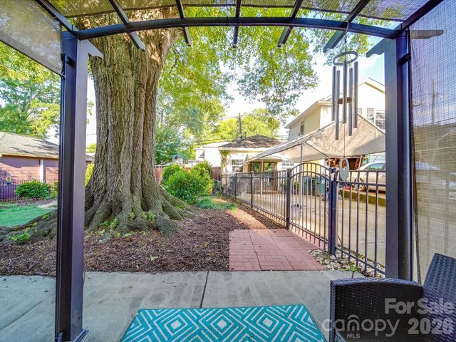 907 Edgewood Circle, Gastonia, NC 28052