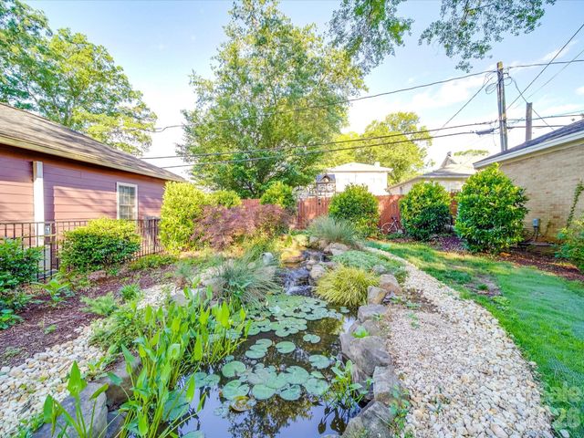 907 Edgewood Circle, Gastonia, NC 28052
