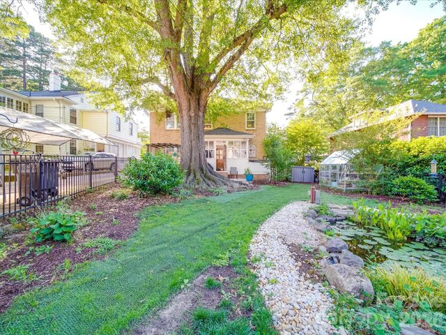 907 Edgewood Circle, Gastonia, NC 28052