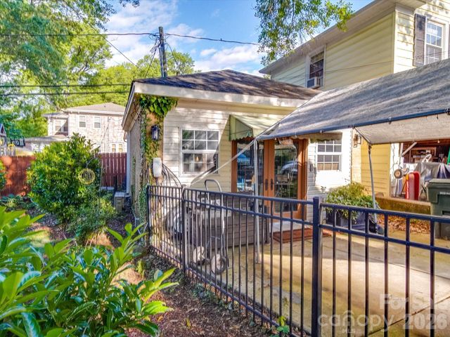 907 Edgewood Circle, Gastonia, NC 28052