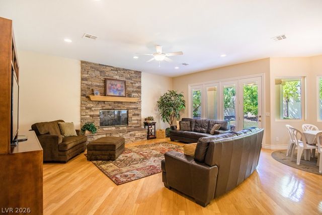 2111 Shenley Court, Las Vegas, NV 89117