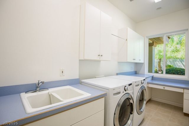 2111 Shenley Court, Las Vegas, NV 89117