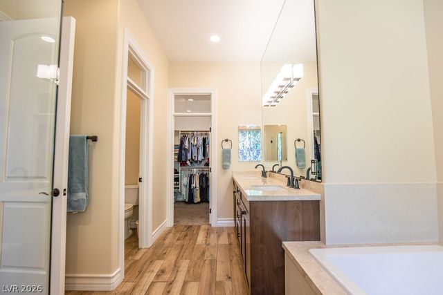 2111 Shenley Court, Las Vegas, NV 89117