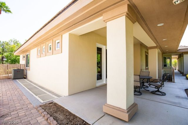 2111 Shenley Court, Las Vegas, NV 89117