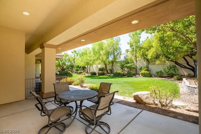 2111 Shenley Court, Las Vegas, NV 89117