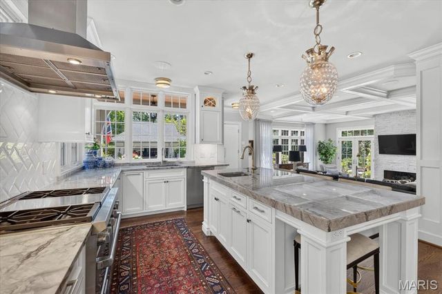 638 Sherwood Drive, Webster Groves, MO 63119