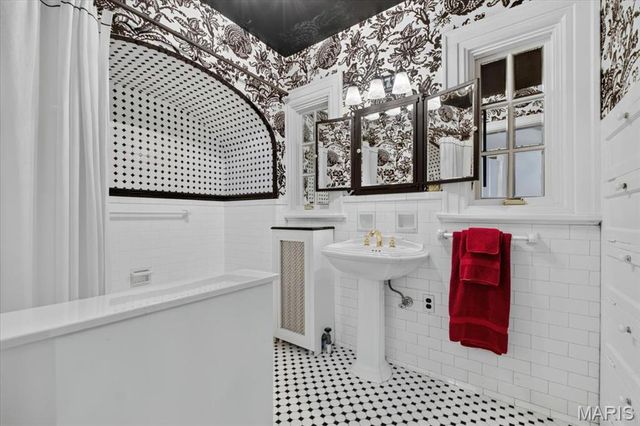 638 Sherwood Drive, Webster Groves, MO 63119
