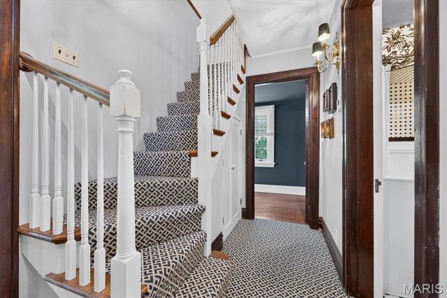638 Sherwood Drive, Webster Groves, MO 63119