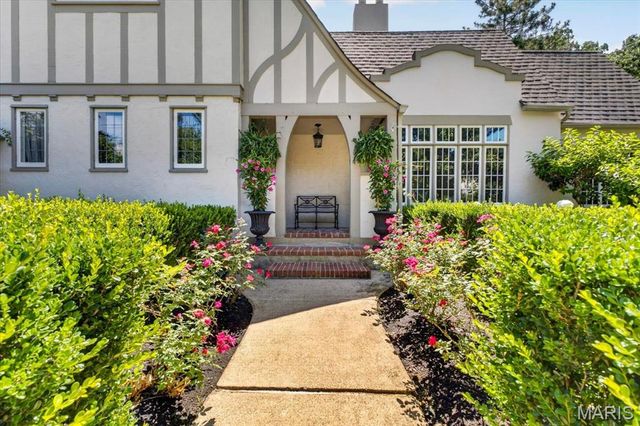 638 Sherwood Drive, Webster Groves, MO 63119