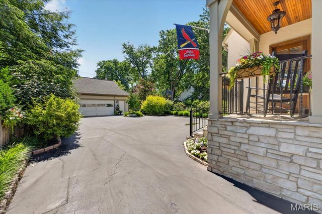638 Sherwood Drive, Webster Groves, MO 63119