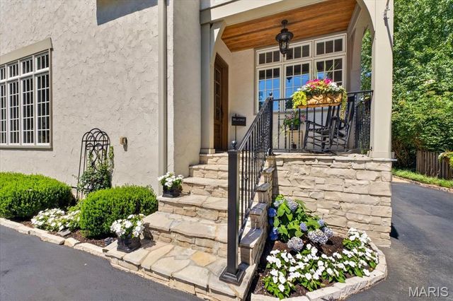 638 Sherwood Drive, Webster Groves, MO 63119
