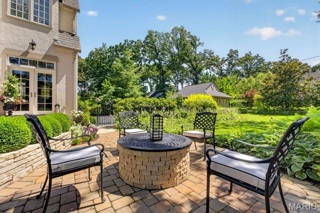 638 Sherwood Drive, Webster Groves, MO 63119