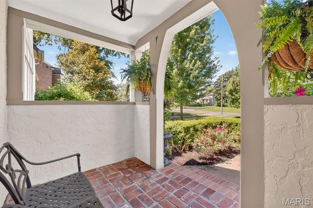 638 Sherwood Drive, Webster Groves, MO 63119
