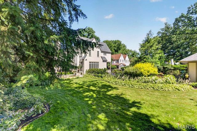 638 Sherwood Drive, Webster Groves, MO 63119