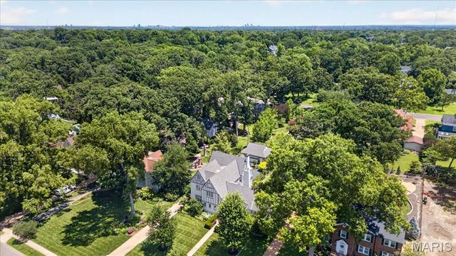 638 Sherwood Drive, Webster Groves, MO 63119