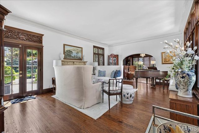 638 Sherwood Drive, Webster Groves, MO 63119