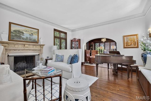 638 Sherwood Drive, Webster Groves, MO 63119