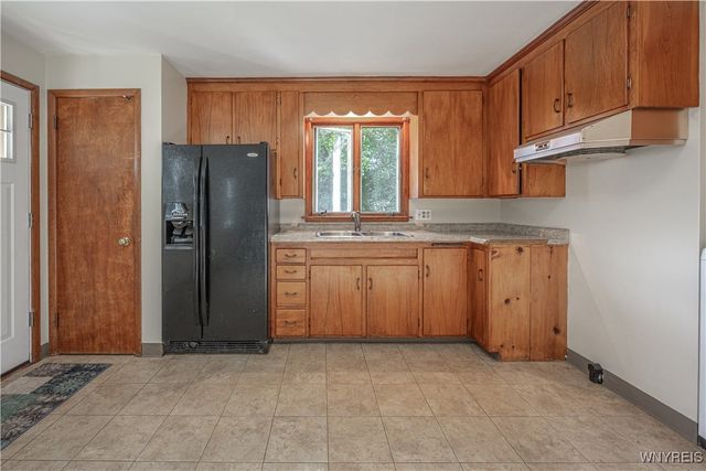 2602-2604 New Road, Porter, NY 14131