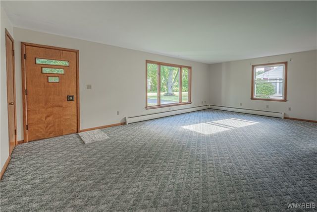 2602-2604 New Road, Porter, NY 14131