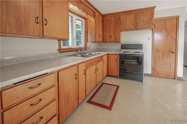 2602-2604 New Road, Porter, NY 14131