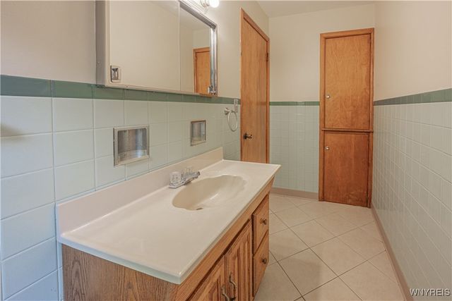 2602-2604 New Road, Porter, NY 14131