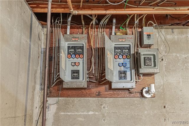 2602-2604 New Road, Porter, NY 14131