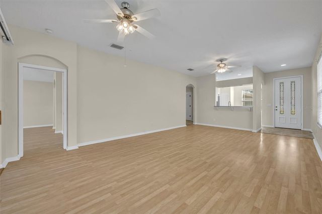 21630 REGENCY PARK LN, Leesburg, FL 34748