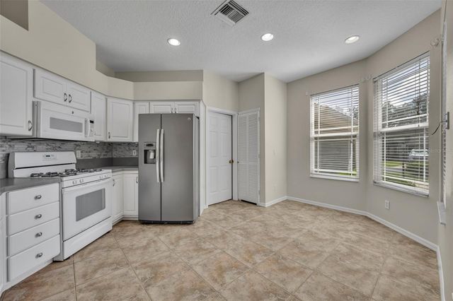 21630 REGENCY PARK LN, Leesburg, FL 34748