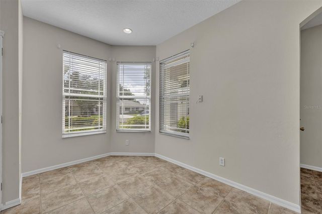 21630 REGENCY PARK LN, Leesburg, FL 34748