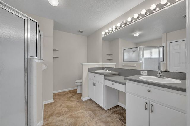 21630 REGENCY PARK LN, Leesburg, FL 34748