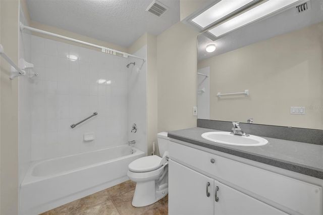 21630 REGENCY PARK LN, Leesburg, FL 34748