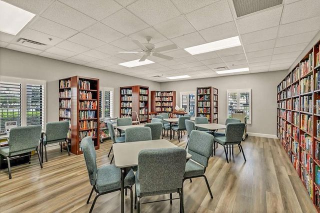 21630 REGENCY PARK LN, Leesburg, FL 34748