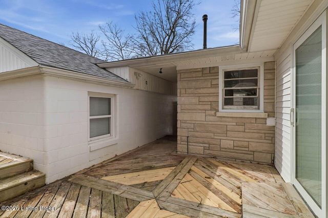 6705 Old New Cut Rd, Louisville, KY 40118