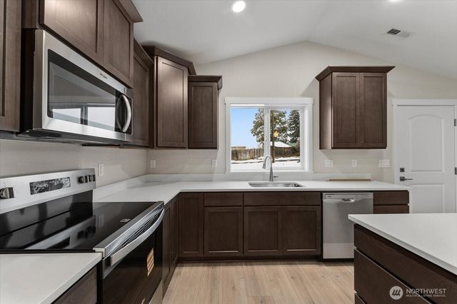 36 Simpson Street, Mansfield, WA 98830