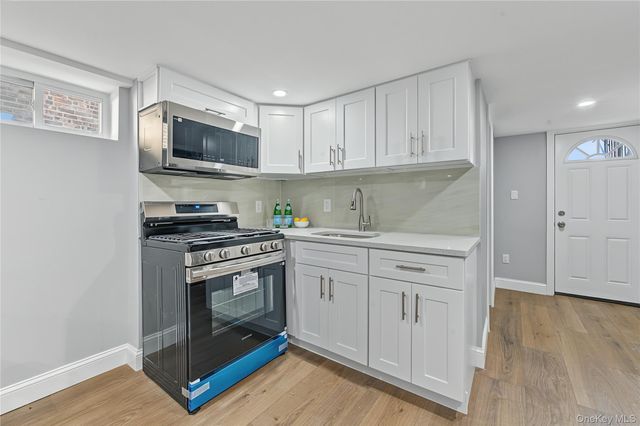 9431 239th Street, Floral Park, NY 11001