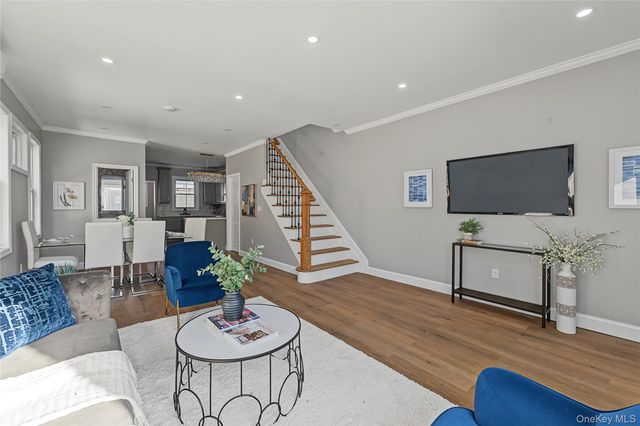 9431 239th Street, Floral Park, NY 11001