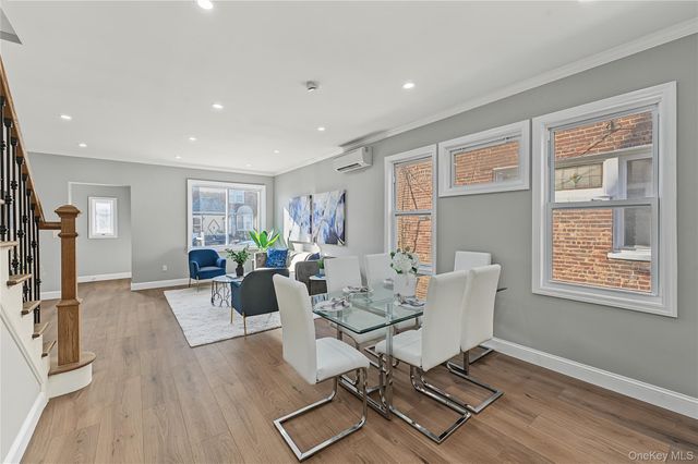 9431 239th Street, Floral Park, NY 11001