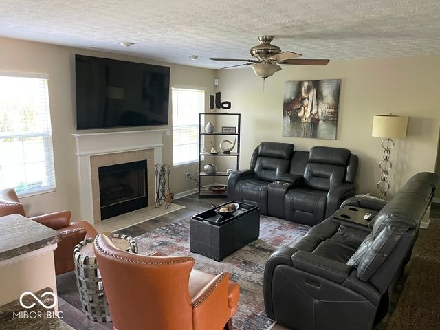 11652 High Grass Drive, Indianapolis, IN 46235