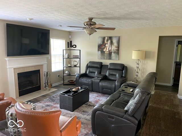 11652 High Grass Drive, Indianapolis, IN 46235