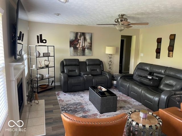 11652 High Grass Drive, Indianapolis, IN 46235